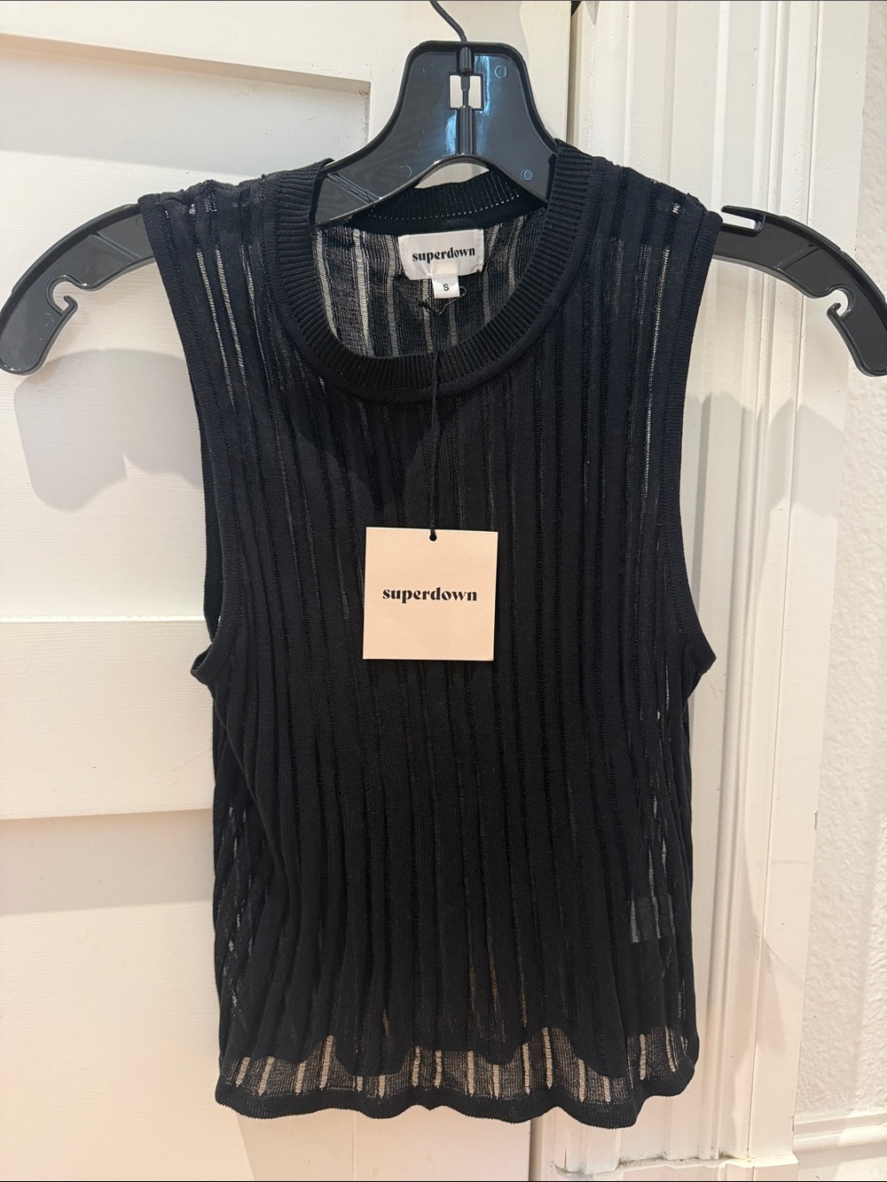 ✨ NWT Superdown Riley Ribbed Crop Tank ✨ - Picture 3 of 4
